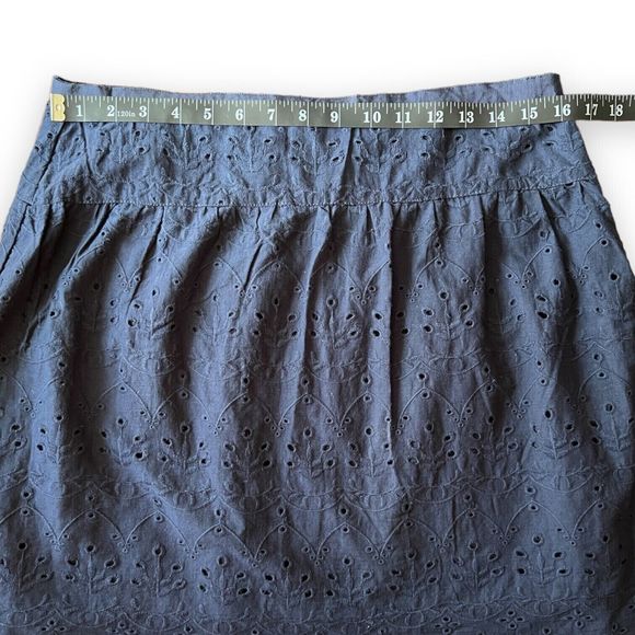 Max Studio Navy Blue Embroidered Eyelet Mini Skirt Size 10 - Picture 3 of 3